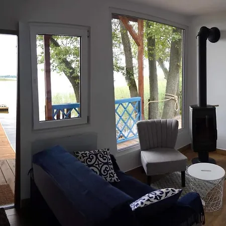 Holiday home Luksusowy Dom Z Linia Brzegowa Jezioraka.